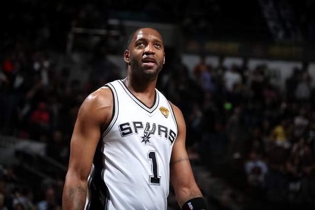 卡塔尔0比5不敌阿联酋 6场比赛丢17球超越国足